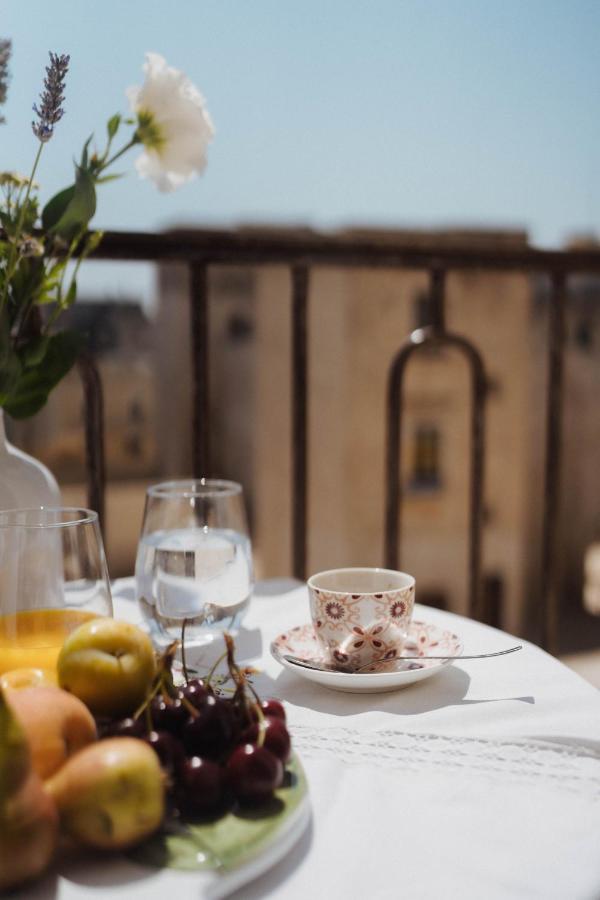 La Dimora Dei Walori Hotel Бишелие Екстериор снимка