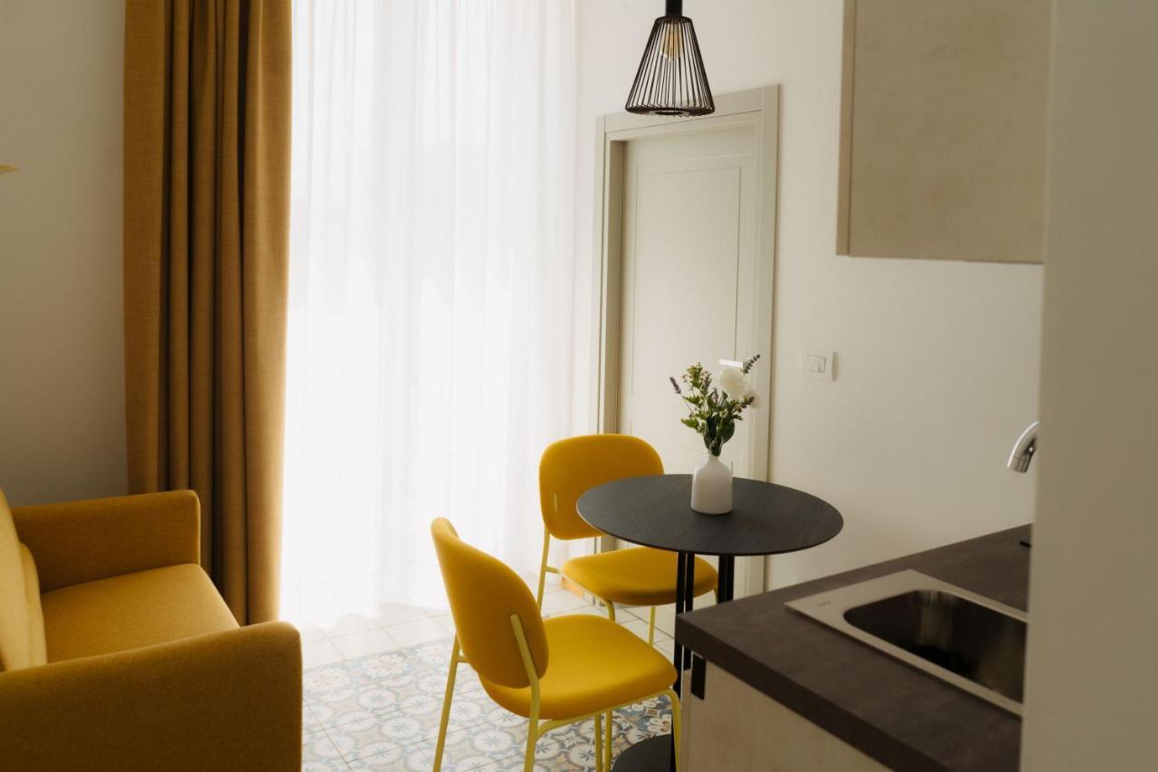 La Dimora Dei Walori Hotel Бишелие Екстериор снимка